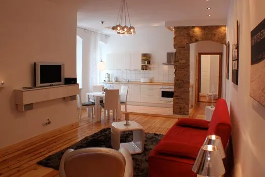 Alltagstaugliche 2-Zimmer-Wohnung in Berlin Wedding ohne Möbel — photo 1